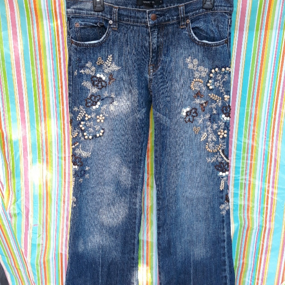 Arden B.  Embellished Jeans - Picture 8 of 8